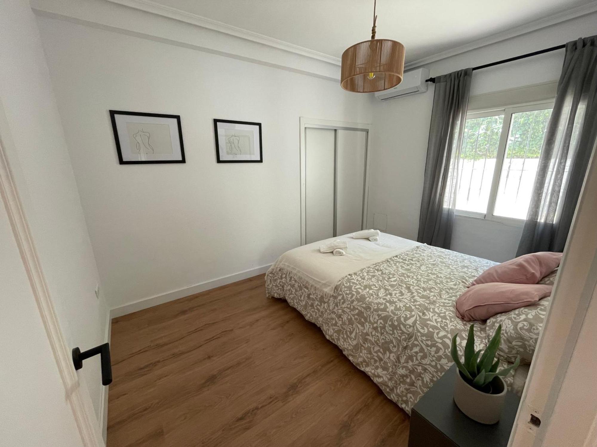 Villa Con Piscina A 5 Min A Pie De La Playa Y Pau5 Ел Кампело Екстериор снимка
